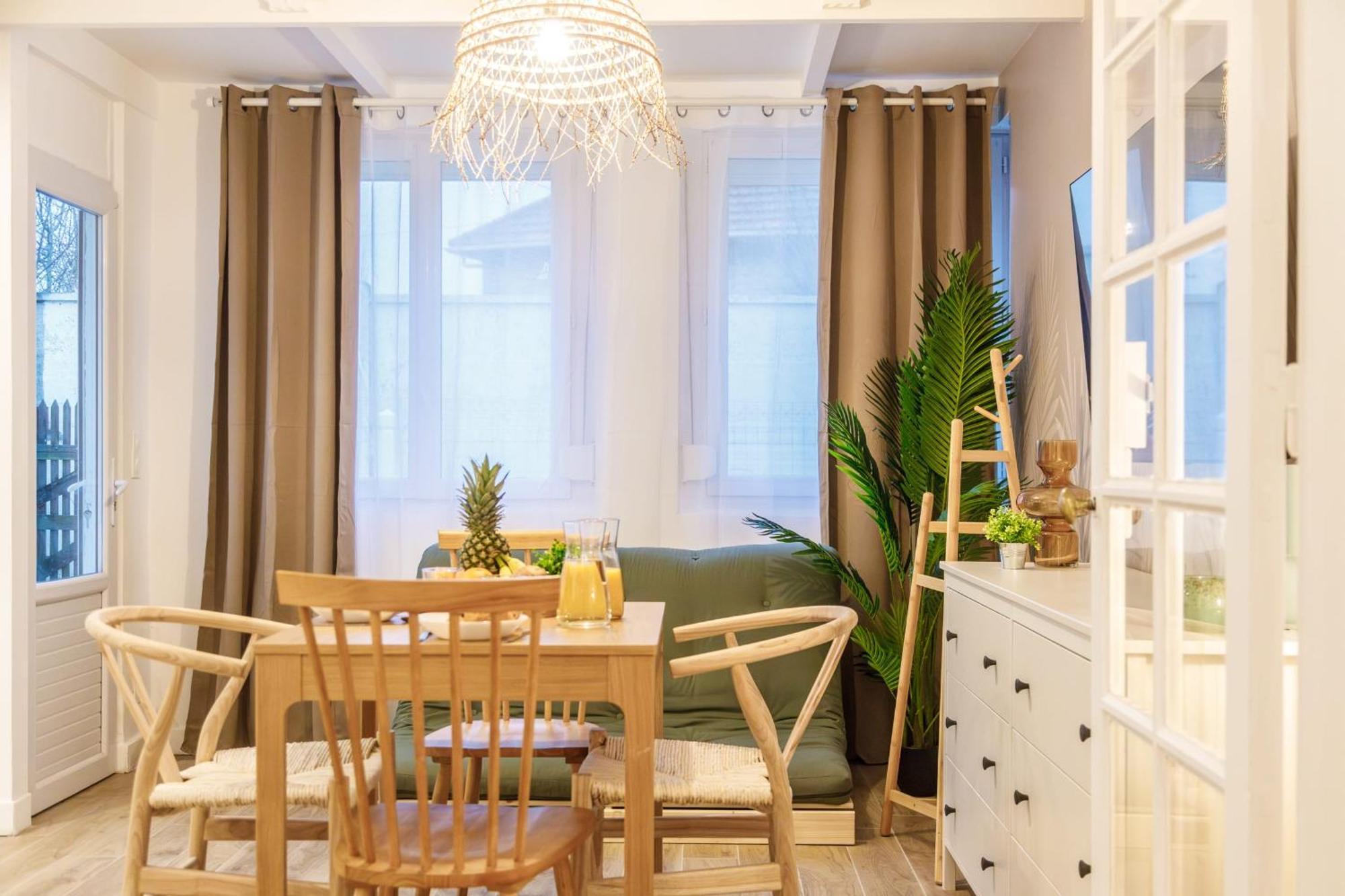 Joyful Tiny House Seaside Villa กาบูร์ก ภายนอก รูปภาพ